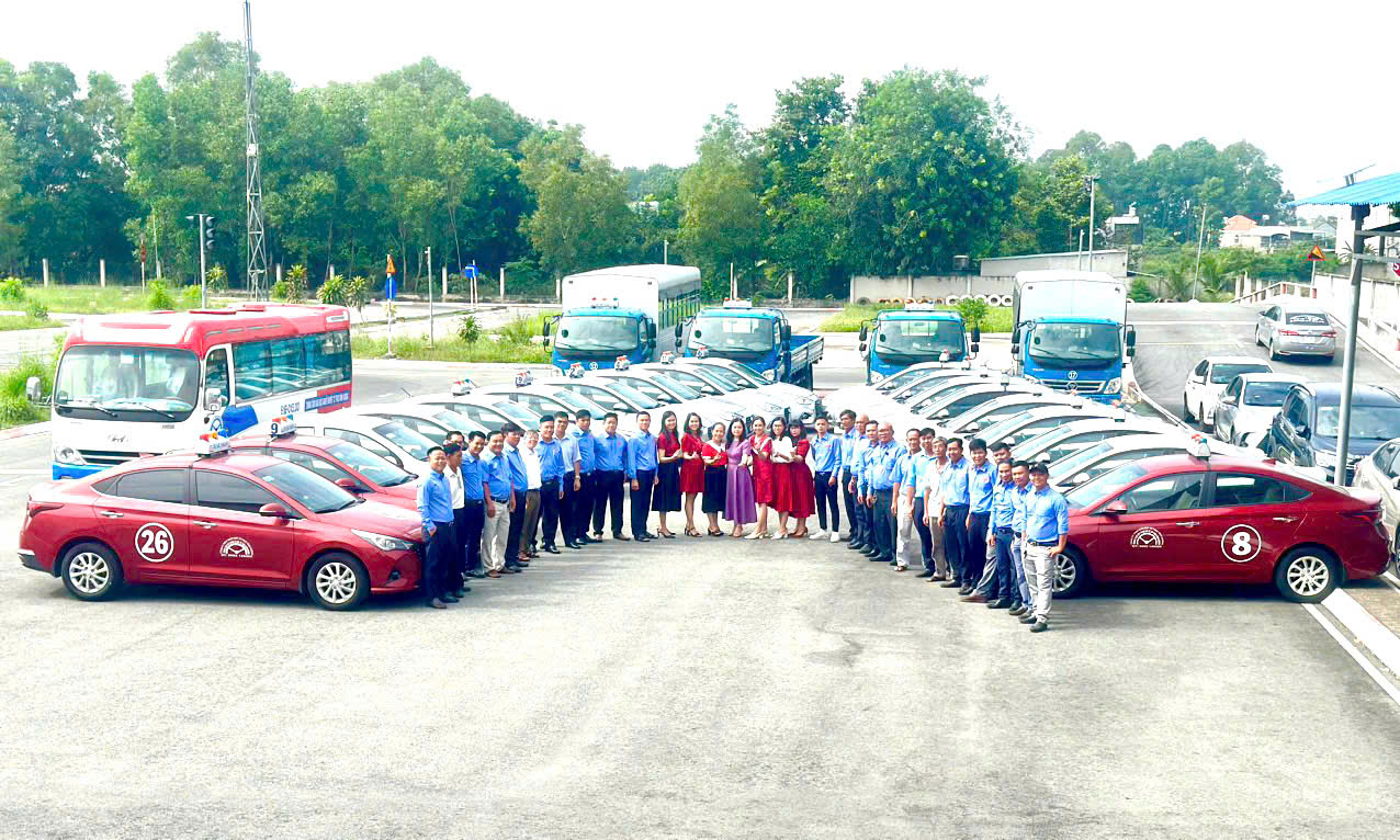 Dạy lái xe B số tự động tại Trung tâm Tân Lợi, Bình Dương